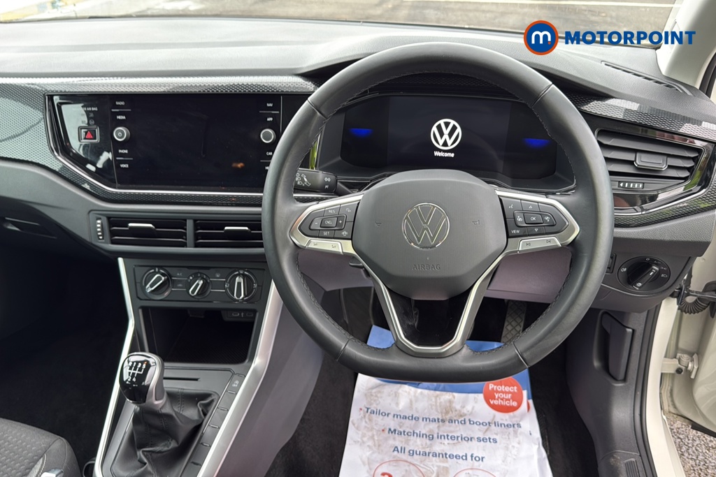 Volkswagen Polo Life Manual Petrol Hatchback - Stock Number (1611710) - 1st supplementary image