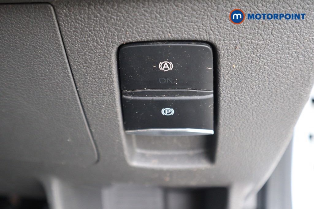 Ford Transit Limited Automatic Diesel Medium Roof Van - Stock Number (1611992) - 12th supplementary image