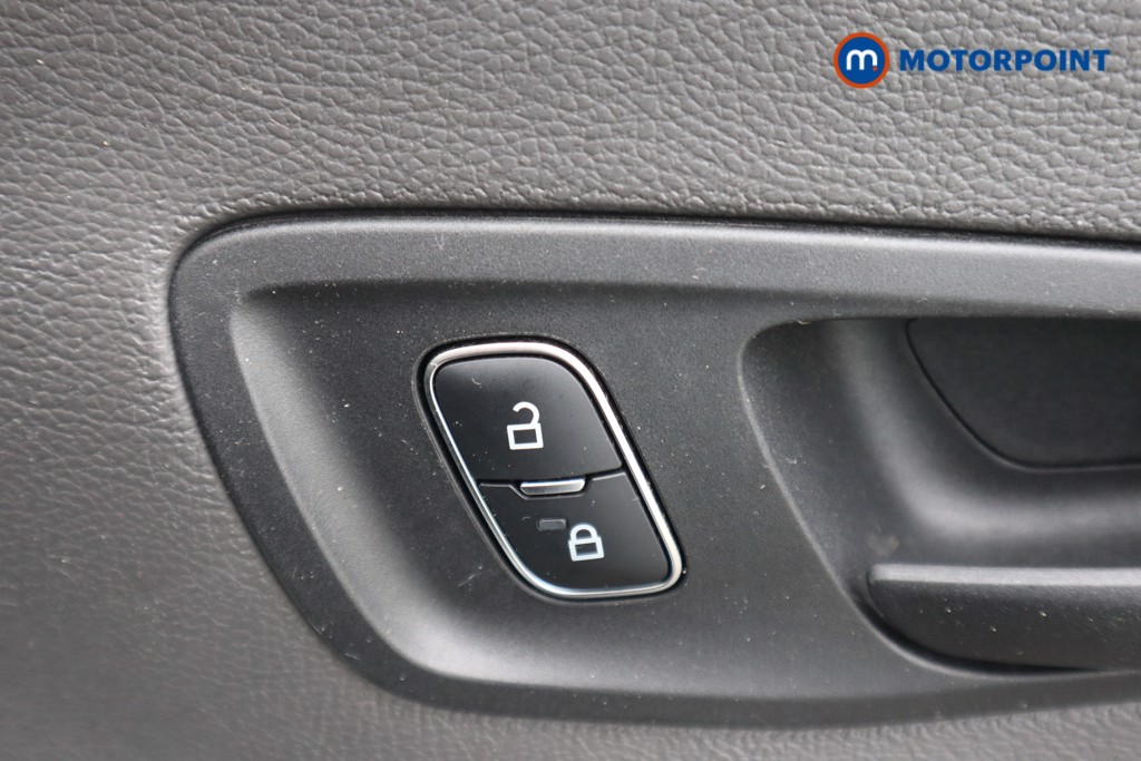 Ford Transit Limited Automatic Diesel Medium Roof Van - Stock Number (1611992) - 13th supplementary image