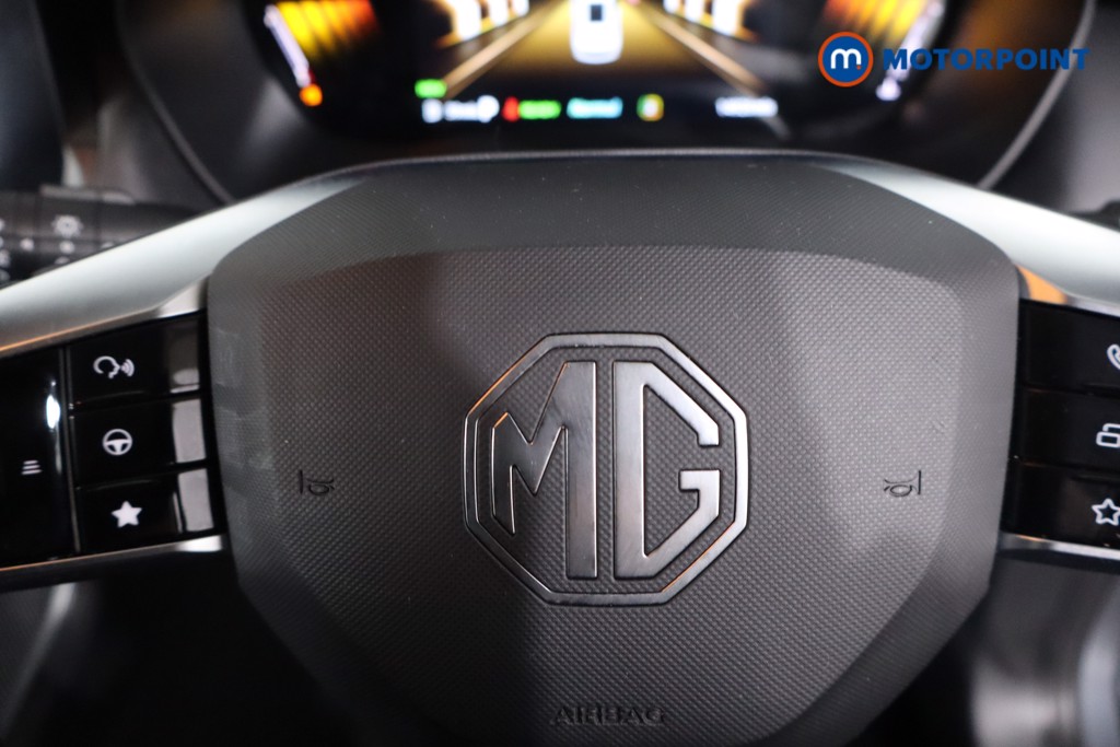Mg Motor Uk ZS Trophy Automatic Petrol-Electric Hybrid SUV - Stock Number (1617921) - 13th supplementary image