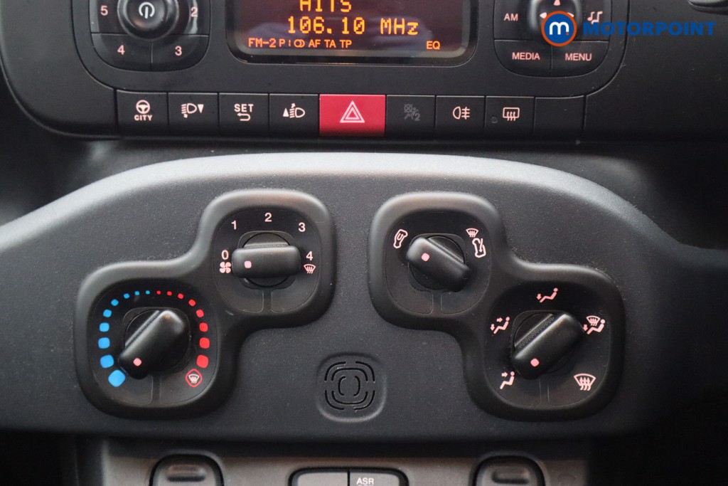 Fiat Panda POP Manual Petrol Hatchback - Stock Number (1620287) - 4th supplementary image