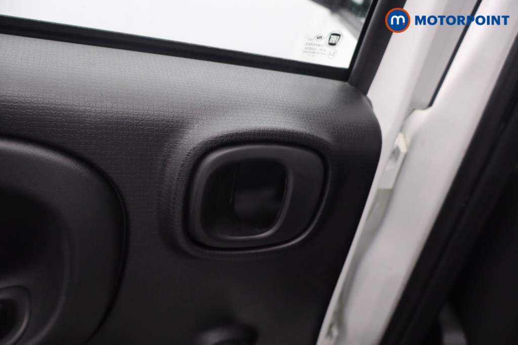 Fiat Panda POP Manual Petrol Hatchback - Stock Number (1620287) - 23rd supplementary image