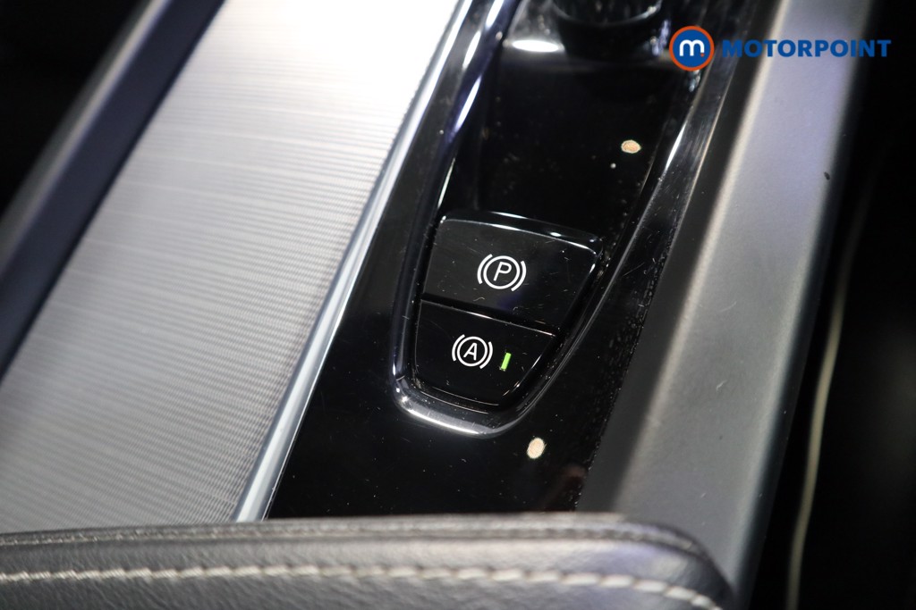 Volvo Xc60 Plus Automatic Petrol Plug-In Hybrid SUV - Stock Number (1621656) - 10th supplementary image