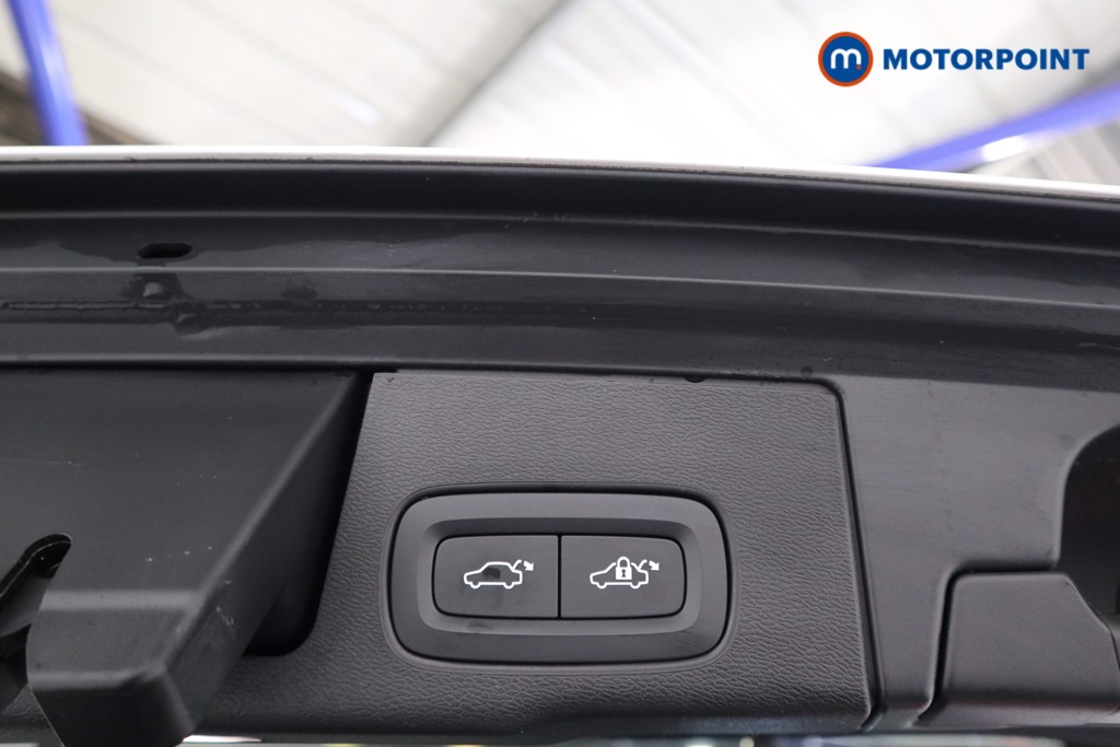 Volvo Xc60 Plus Automatic Petrol Plug-In Hybrid SUV - Stock Number (1621656) - 25th supplementary image