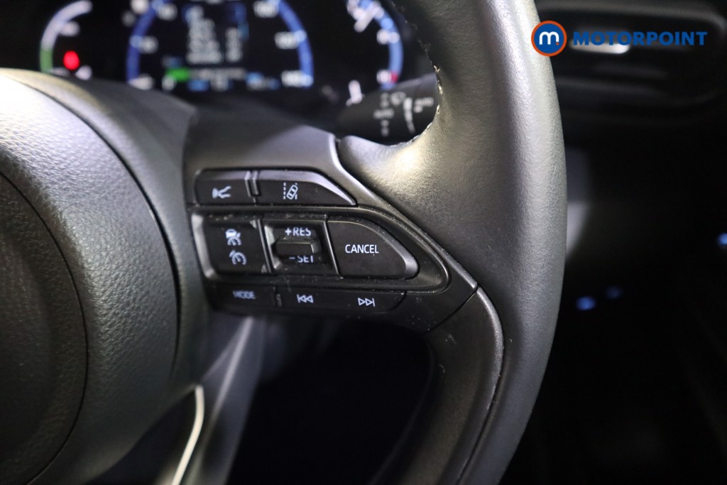 Toyota Yaris Cross Design Automatic Petrol-Electric Hybrid Estate - Stock Number (1621843) - 4th supplementary image