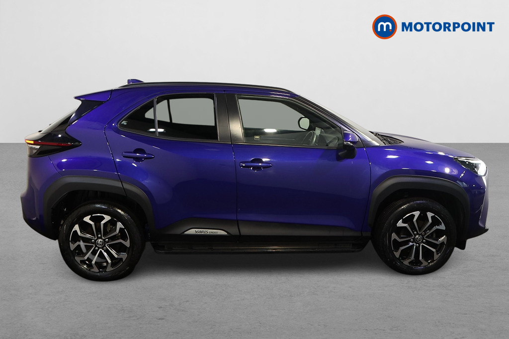 Toyota Yaris Cross Design Automatic Petrol-Electric Hybrid Estate - Stock Number (1621843) - Drivers side