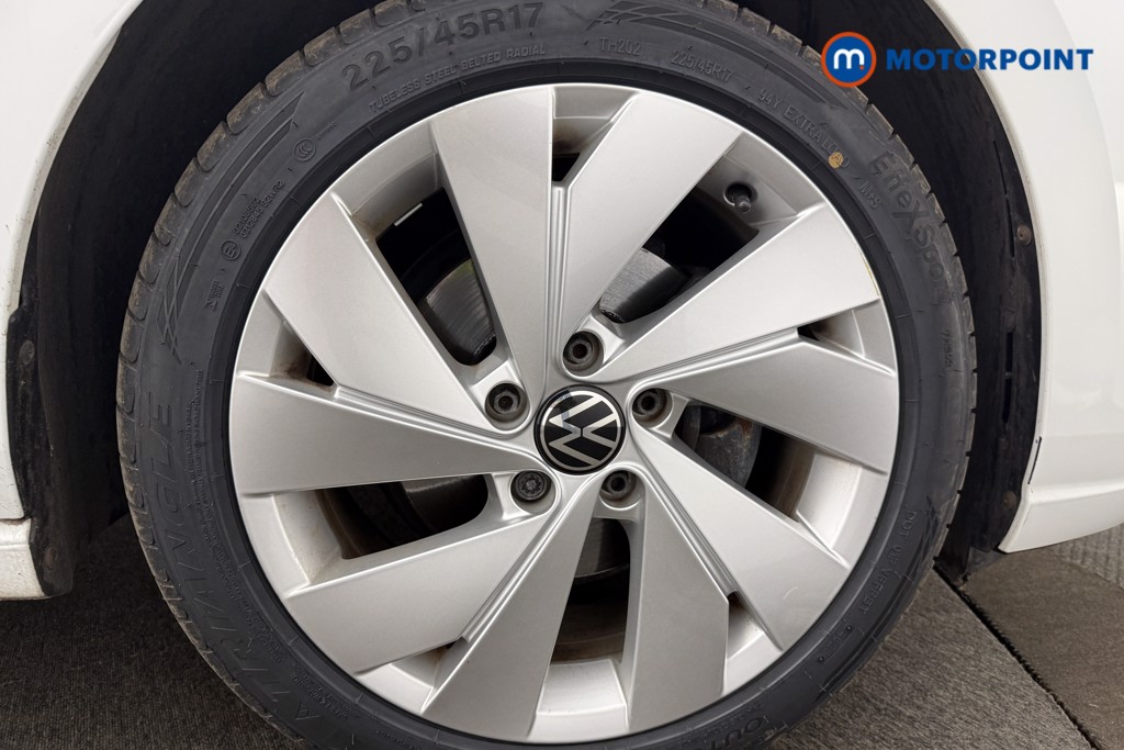 Volkswagen Golf Style Manual Petrol Hatchback - Stock Number (1621970) - 11th supplementary image