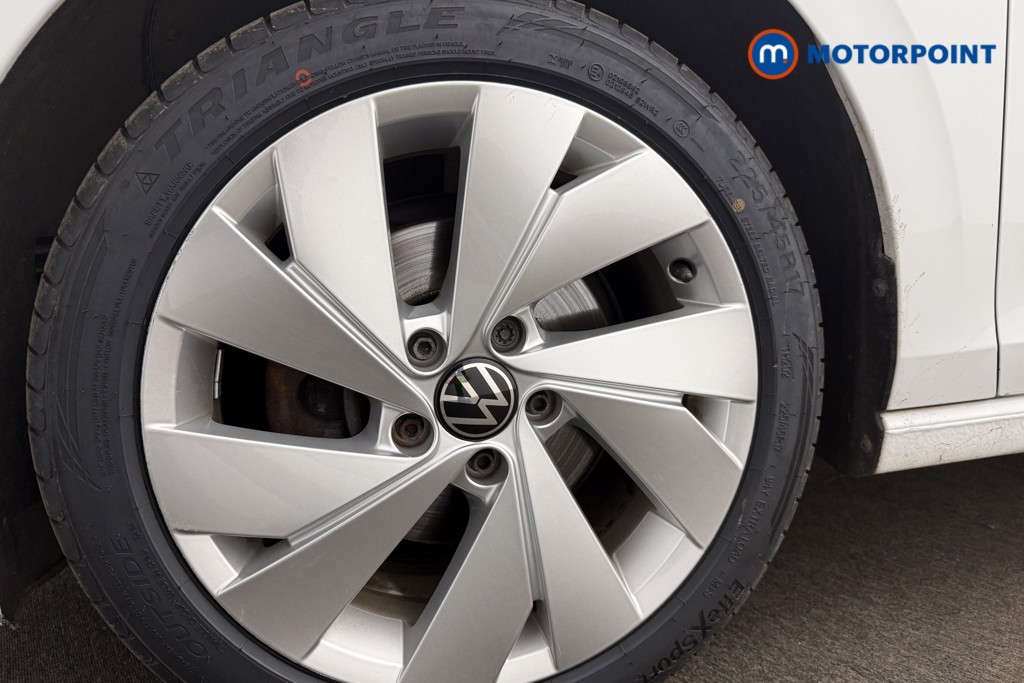 Volkswagen Golf Style Manual Petrol Hatchback - Stock Number (1621970) - 12th supplementary image