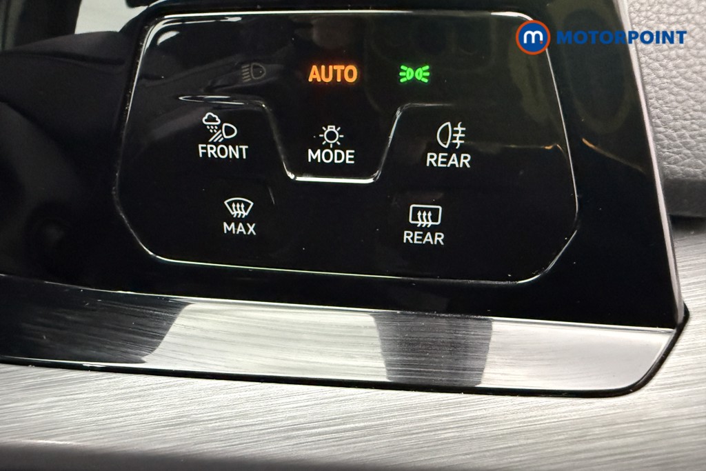 Volkswagen Golf Style Manual Petrol Hatchback - Stock Number (1621970) - 17th supplementary image