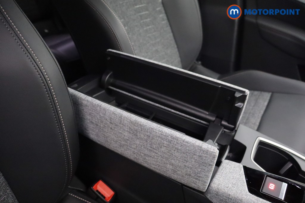 Peugeot 5008 Allure Automatic Petrol SUV - Stock Number (1624316) - 13th supplementary image