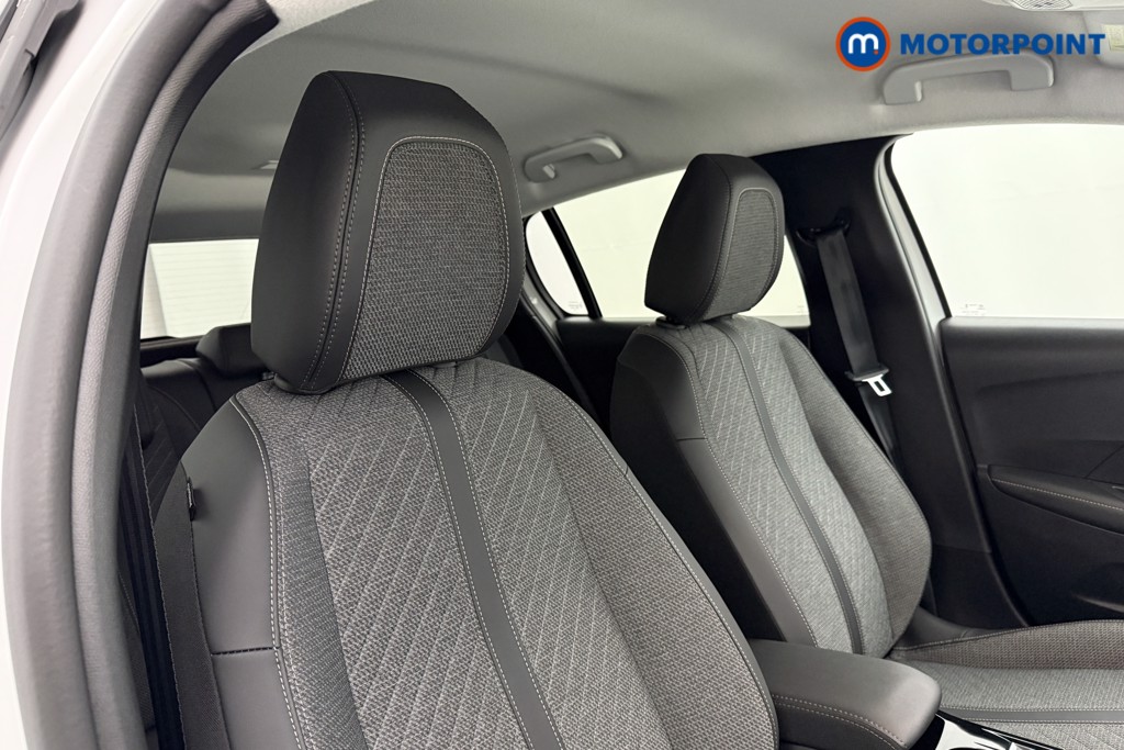 Peugeot 208 Allure Manual Petrol Hatchback - Stock Number (1624755) - 15th supplementary image
