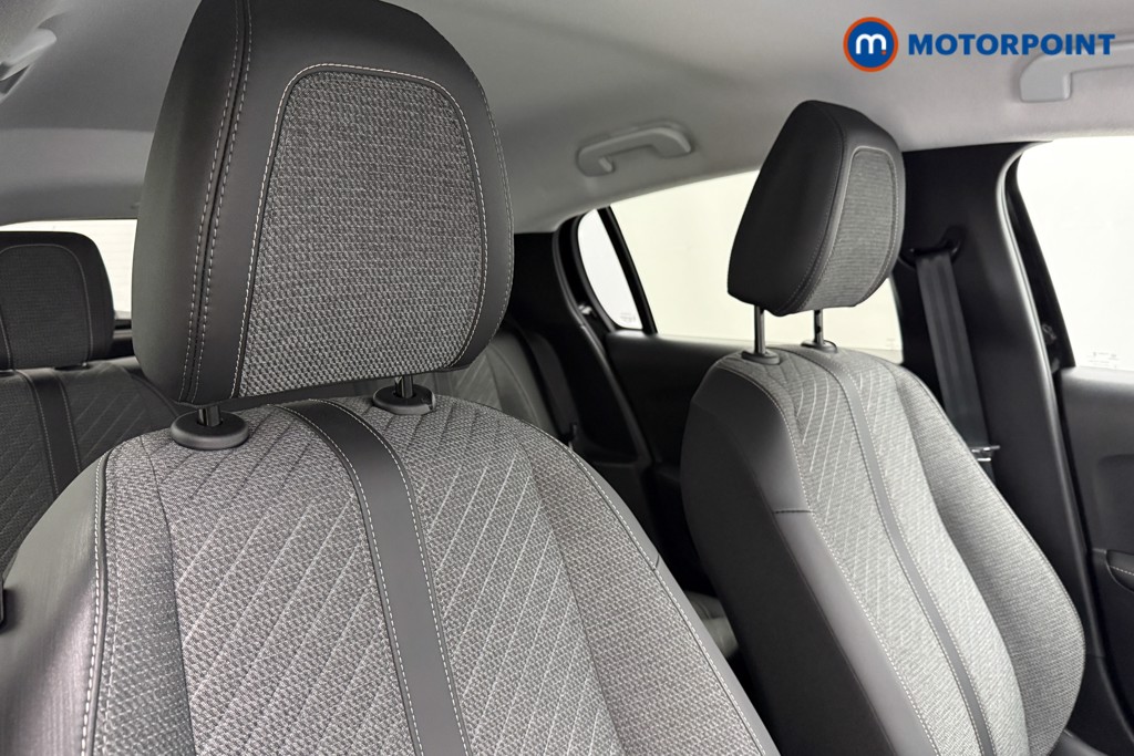 Peugeot 208 Allure Manual Petrol Hatchback - Stock Number (1624763) - 13th supplementary image