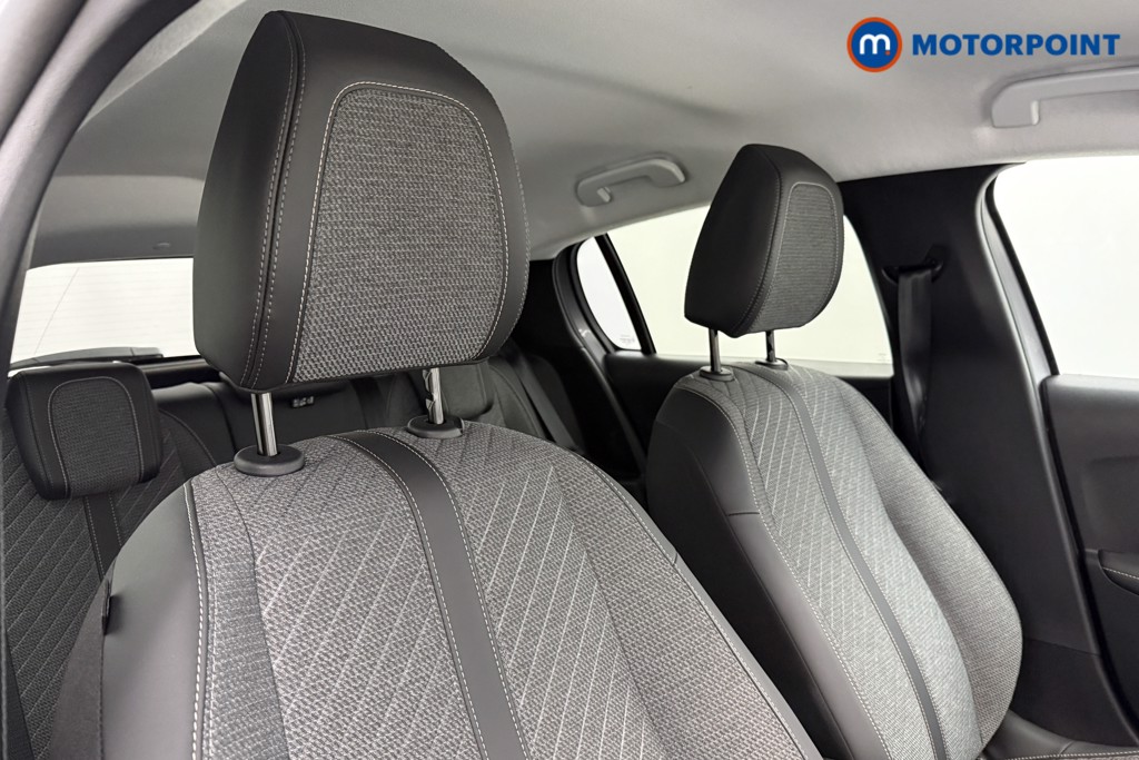 Peugeot 208 Allure Manual Petrol Hatchback - Stock Number (1624851) - 14th supplementary image
