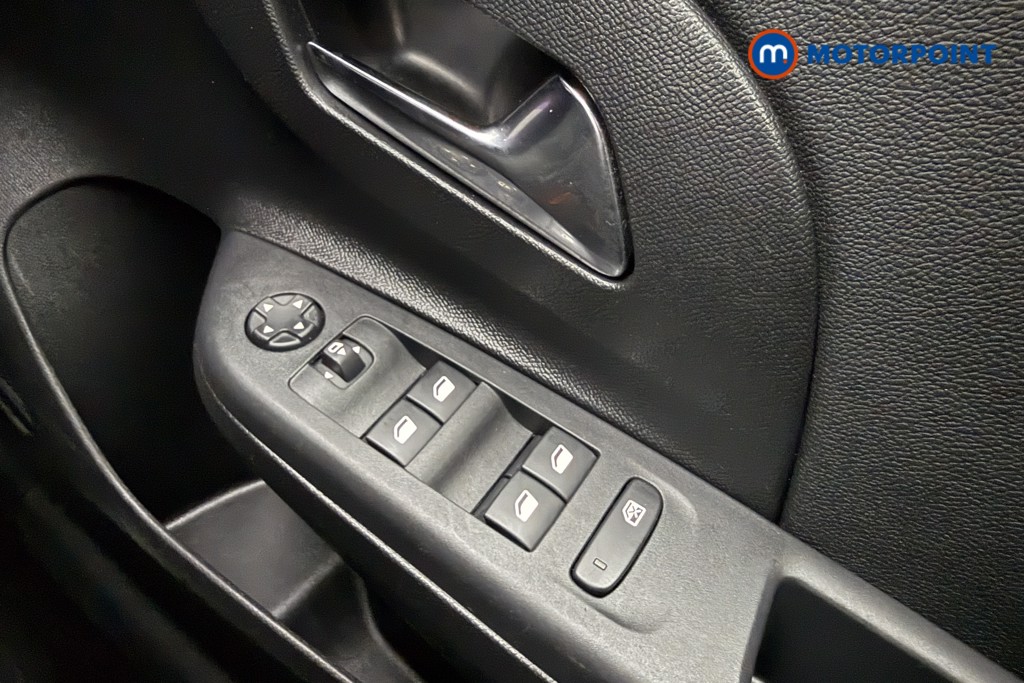 Vauxhall Corsa GS Manual Petrol Hatchback - Stock Number (1624914) - 16th supplementary image