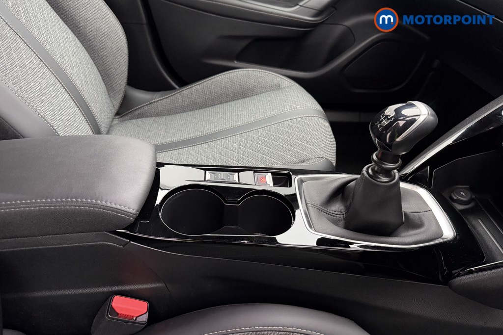 Peugeot 2008 Allure Manual Petrol SUV - Stock Number (1624985) - 13th supplementary image