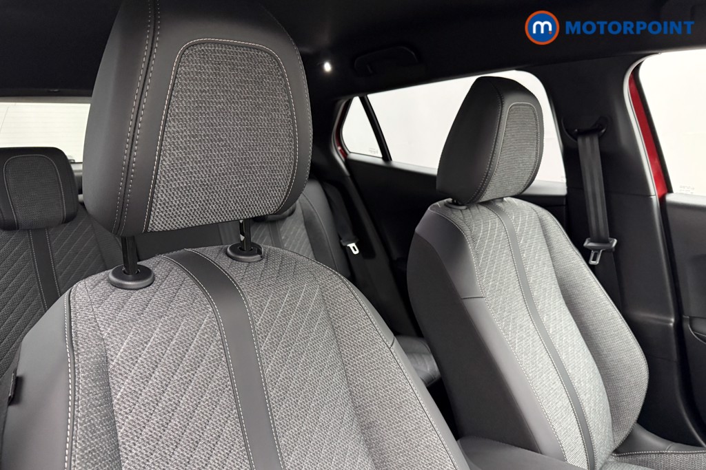 Peugeot 2008 Allure Manual Petrol SUV - Stock Number (1624985) - 14th supplementary image
