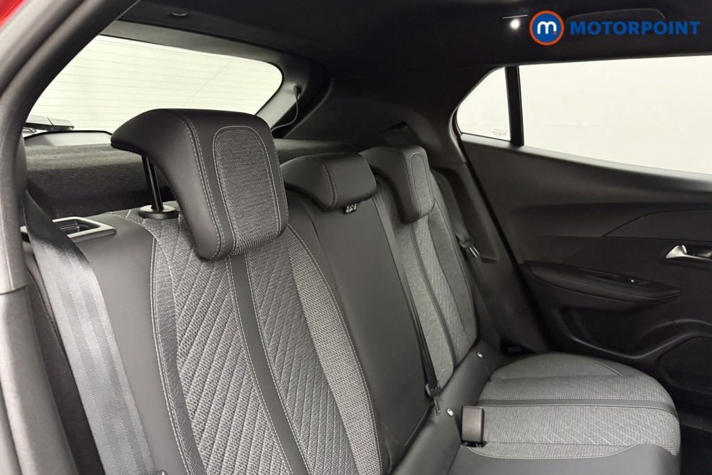 Peugeot 2008 Allure Manual Petrol SUV - Stock Number (1624985) - 19th supplementary image