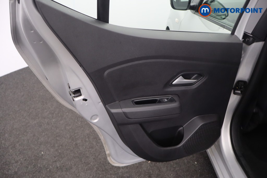 Dacia Sandero Expression Manual Petrol Hatchback - Stock Number (1625412) - 24th supplementary image