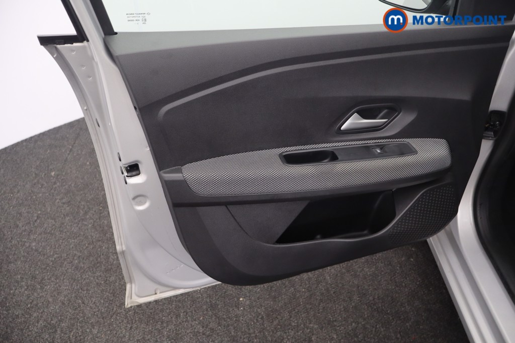 Dacia Sandero Expression Manual Petrol Hatchback - Stock Number (1625412) - 28th supplementary image