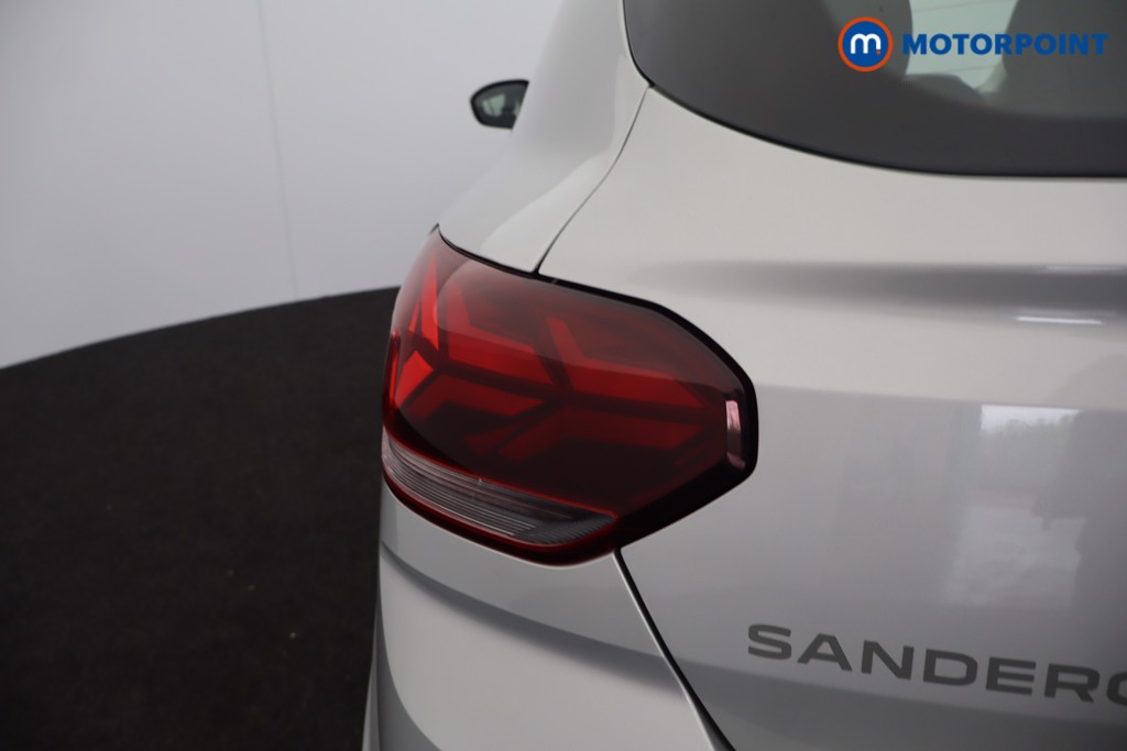 Dacia Sandero Expression Manual Petrol Hatchback - Stock Number (1625412) - 40th supplementary image