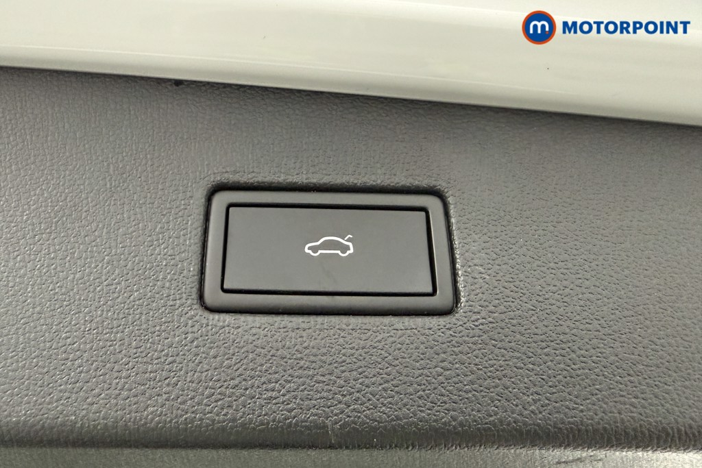 Volkswagen Tiguan Allspace Life Automatic Petrol SUV - Stock Number (1626256) - 23rd supplementary image