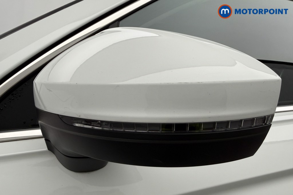 Volkswagen Tiguan Allspace Life Automatic Petrol SUV - Stock Number (1626256) - 25th supplementary image