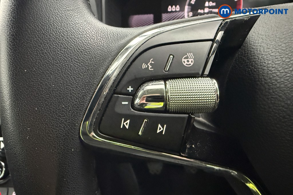 Skoda Karoq Se L Manual Petrol SUV - Stock Number (1626825) - 4th supplementary image