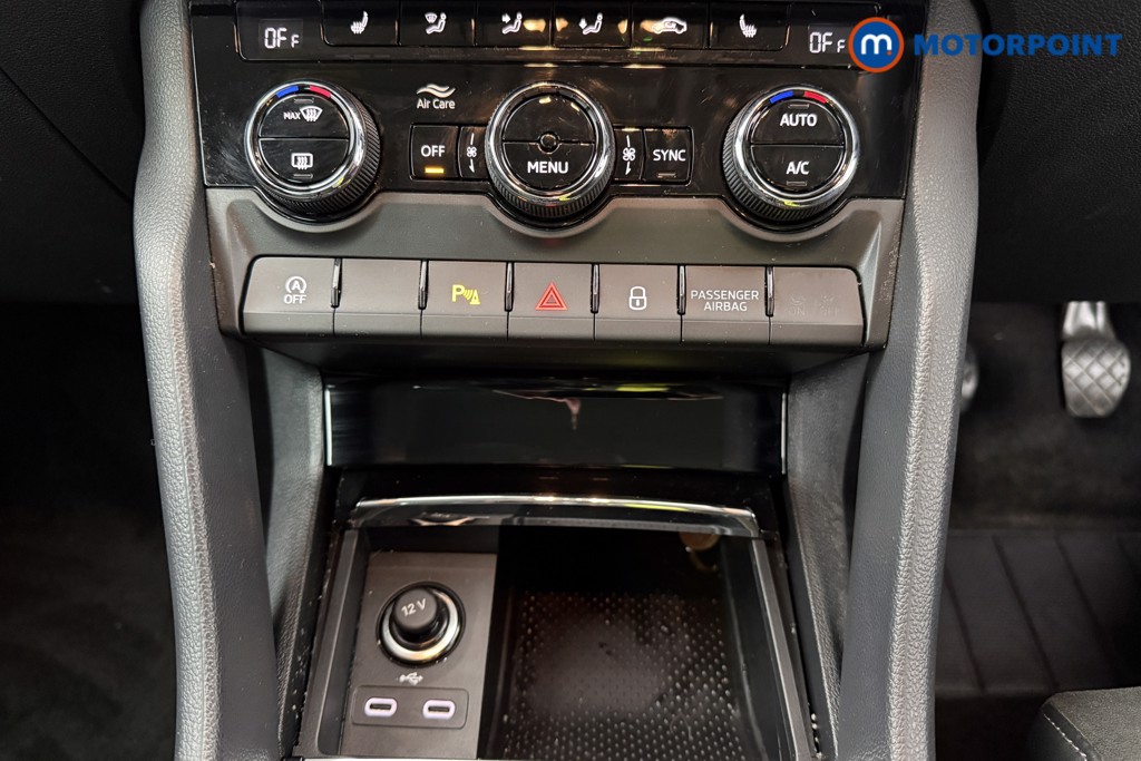 Skoda Karoq Se L Manual Petrol SUV - Stock Number (1626825) - 14th supplementary image