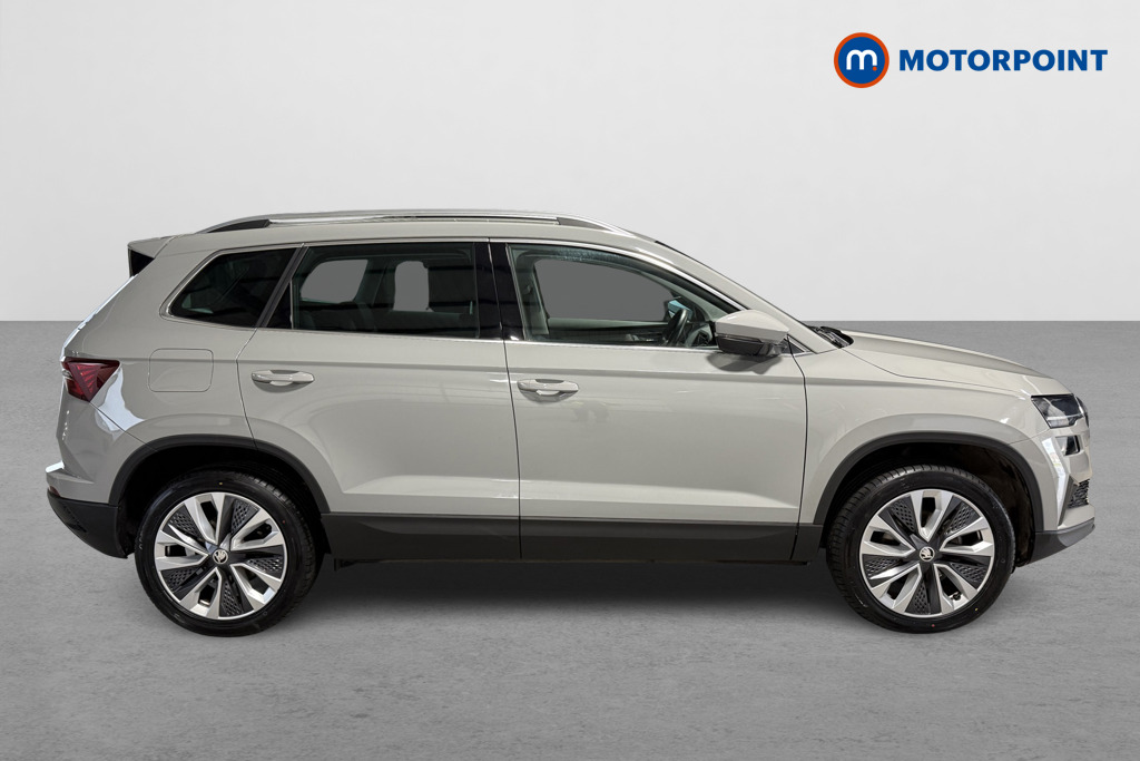 Skoda Karoq Se L Manual Petrol SUV - Stock Number (1626825) - Drivers side