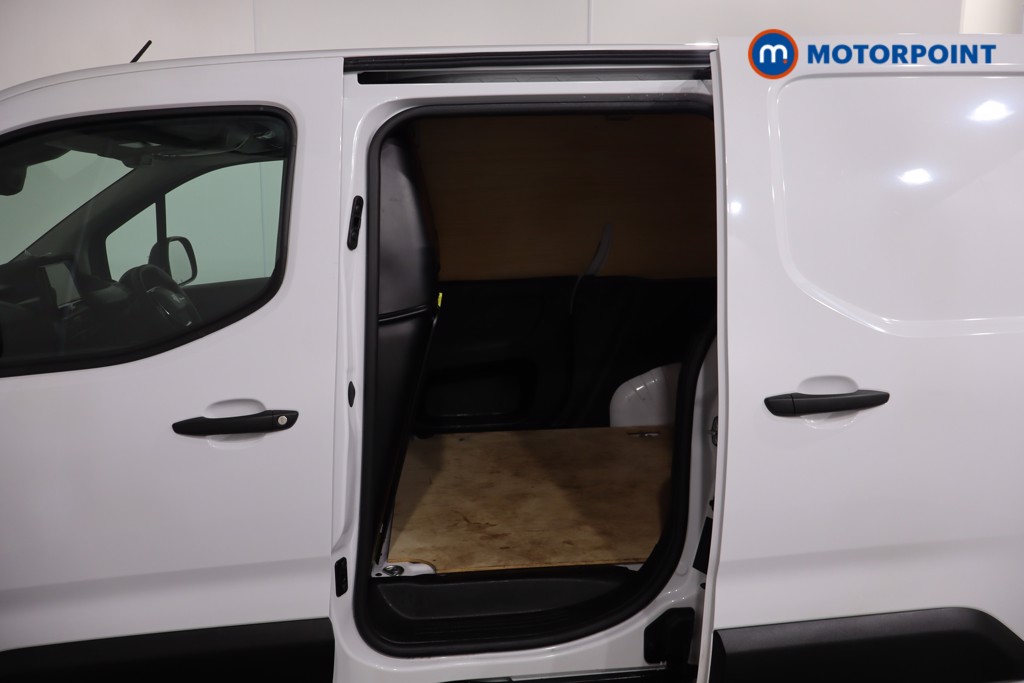 Peugeot Partner Professional Plus Manual Diesel Panel Van - Stock Number (1627398) - 5th supplementary image