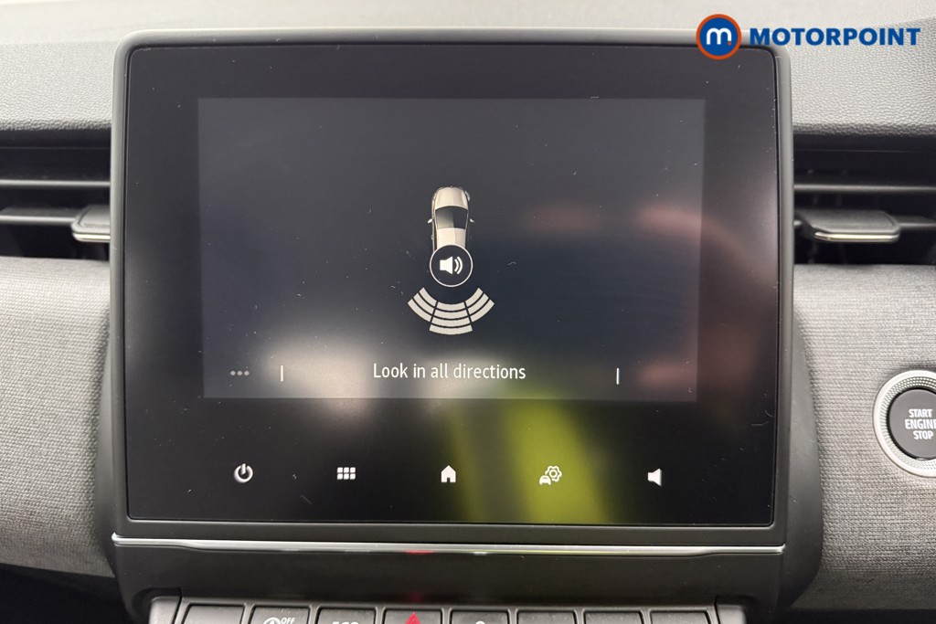 Renault Clio Evolution Manual Petrol Hatchback - Stock Number (1627630) - 13th supplementary image