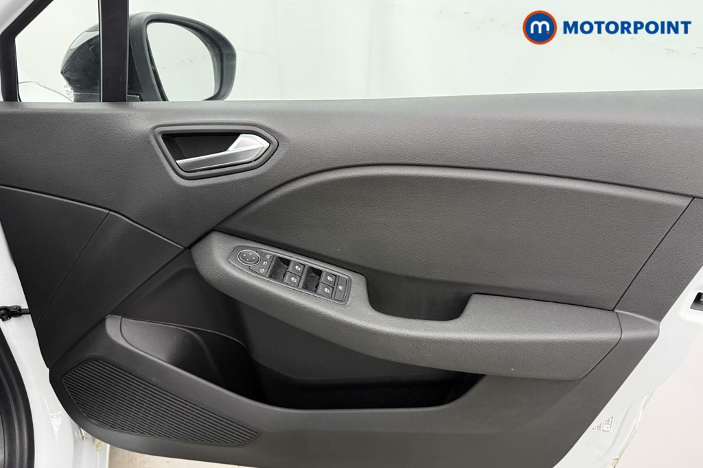 Renault Clio Evolution Manual Petrol Hatchback - Stock Number (1627630) - 17th supplementary image