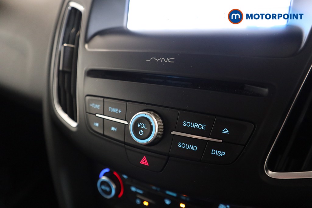 Ford Focus Titanium Automatic Petrol Hatchback - Stock Number (1627972) - 7th supplementary image