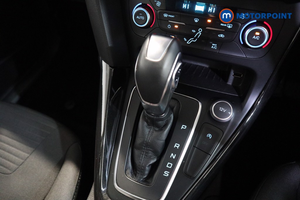 Ford Focus Titanium Automatic Petrol Hatchback - Stock Number (1627972) - 11th supplementary image
