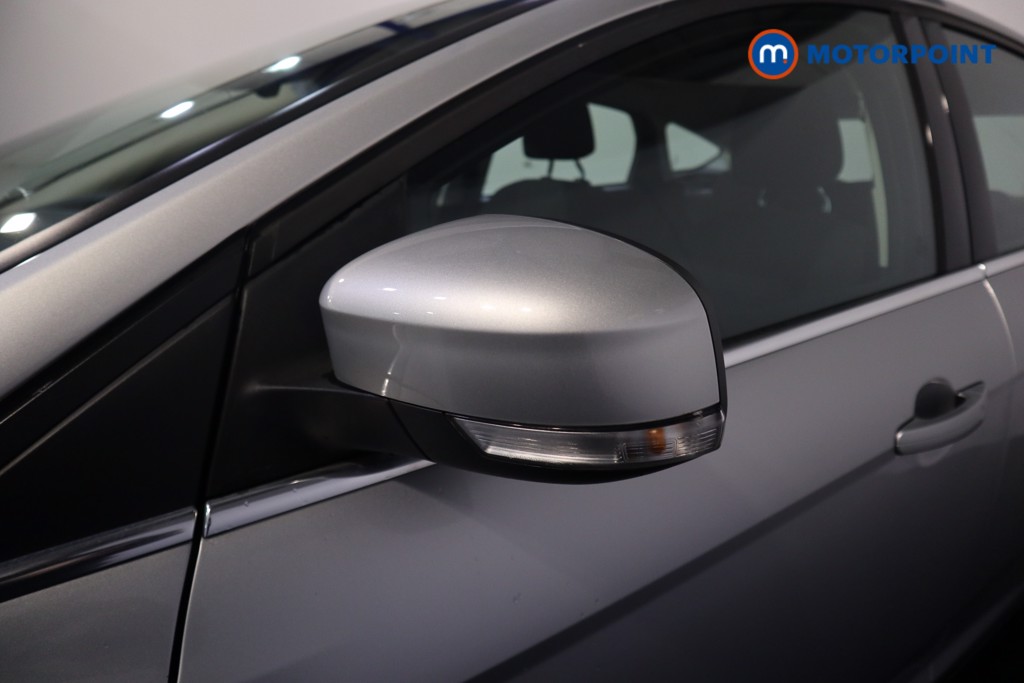 Ford Focus Titanium Automatic Petrol Hatchback - Stock Number (1627972) - 34th supplementary image