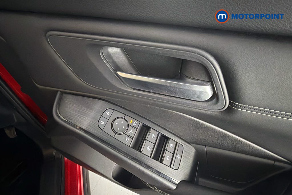 Nissan Qashqai Acenta Premium Manual Petrol SUV - Stock Number (1628063) - 19th supplementary image