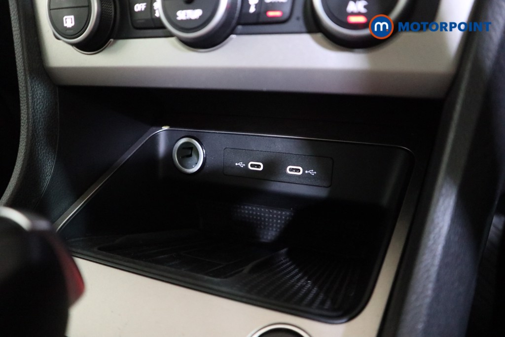 Seat Ateca Xperience Automatic Diesel SUV - Stock Number (1628880) - 8th supplementary image