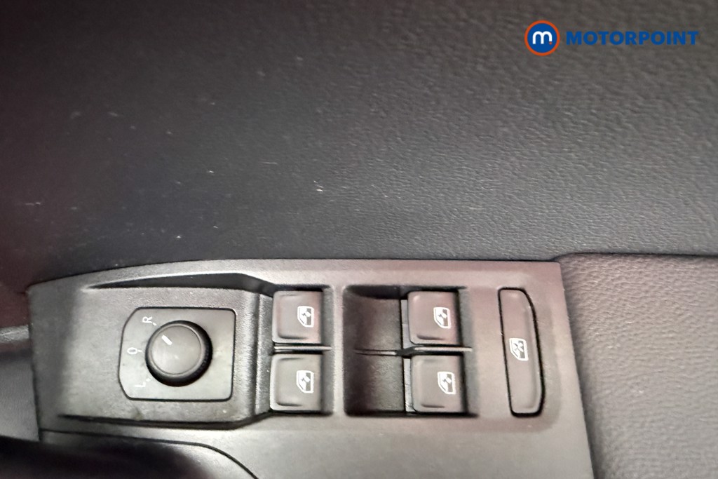 Seat Arona Fr Edition Manual Petrol SUV - Stock Number (1629026) - 19th supplementary image