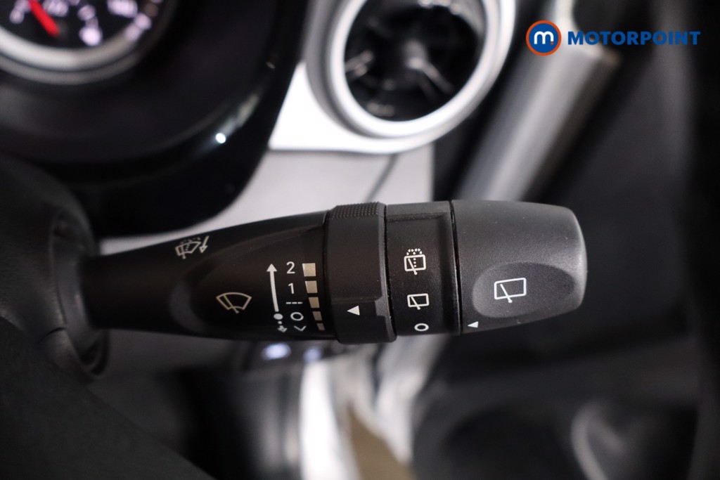 Hyundai I10 Premium Automatic Petrol Hatchback - Stock Number (1629116) - 15th supplementary image