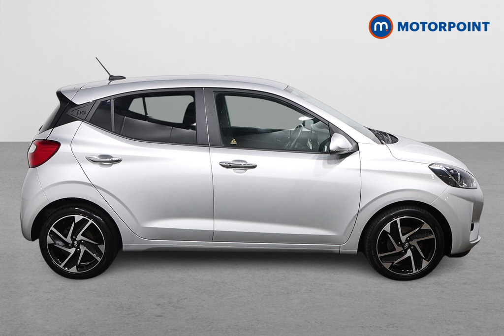 Hyundai I10 Premium Automatic Petrol Hatchback - Stock Number (1629116) - Drivers side