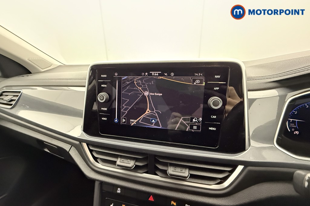 Volkswagen T-Roc Style Manual Petrol SUV - Stock Number (1629162) - 2nd supplementary image