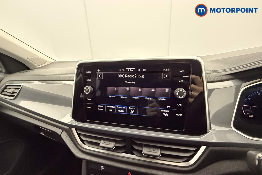 Volkswagen T-Roc Style Manual Petrol SUV - Stock Number (1629162) - 3rd supplementary image