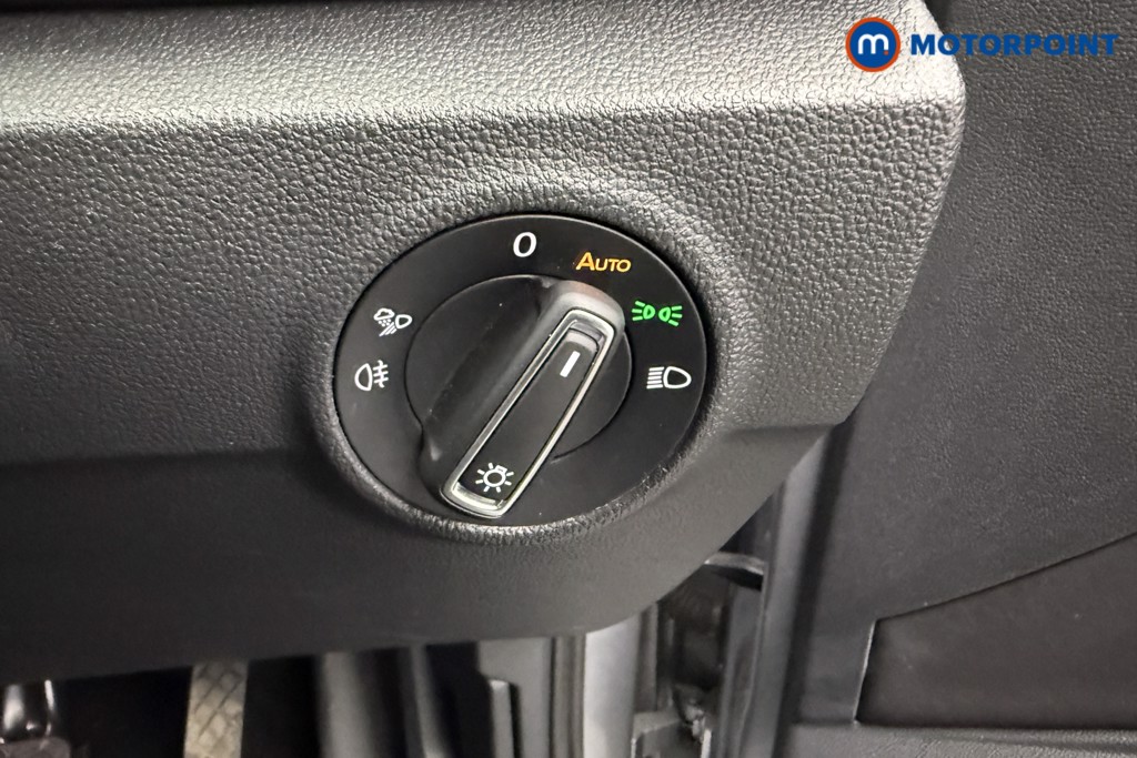 Volkswagen T-Roc Style Manual Petrol SUV - Stock Number (1629162) - 9th supplementary image