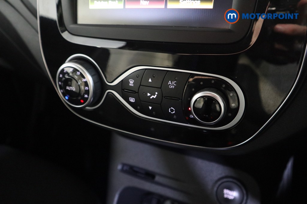 Renault Captur Iconic Manual Petrol SUV - Stock Number (1629396) - 7th supplementary image