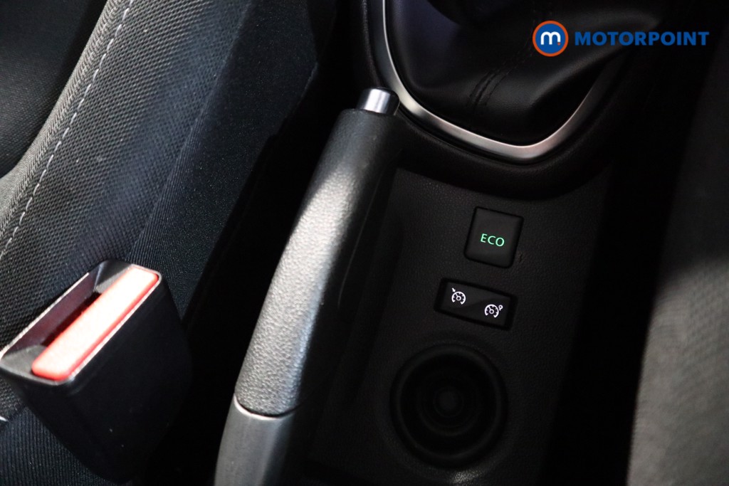 Renault Captur Iconic Manual Petrol SUV - Stock Number (1629396) - 10th supplementary image