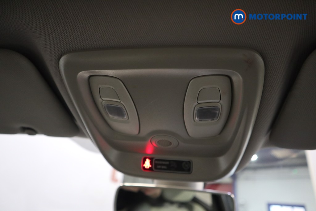 Renault Captur Iconic Manual Petrol SUV - Stock Number (1629396) - 11th supplementary image