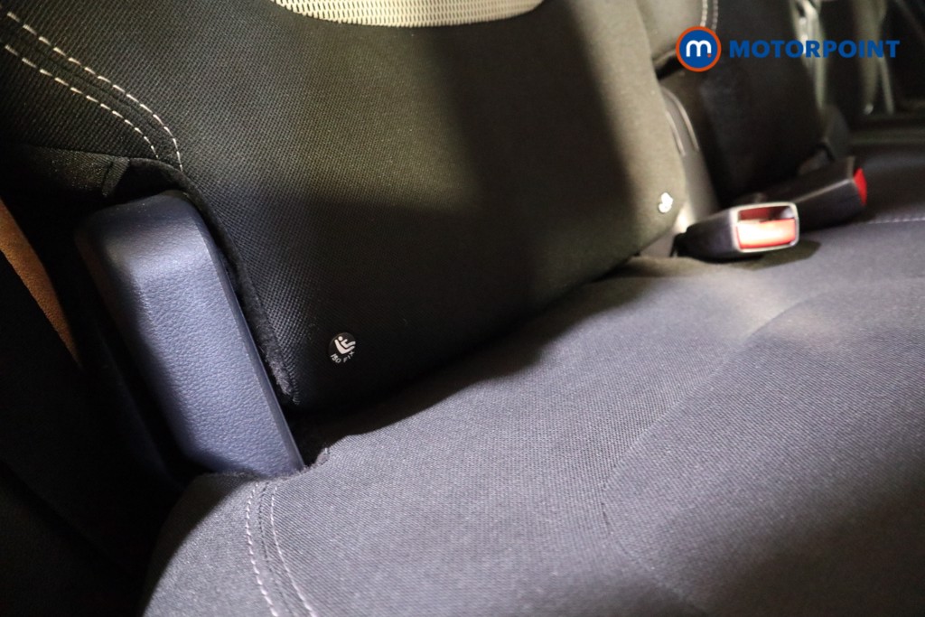 Renault Captur Iconic Manual Petrol SUV - Stock Number (1629396) - 17th supplementary image