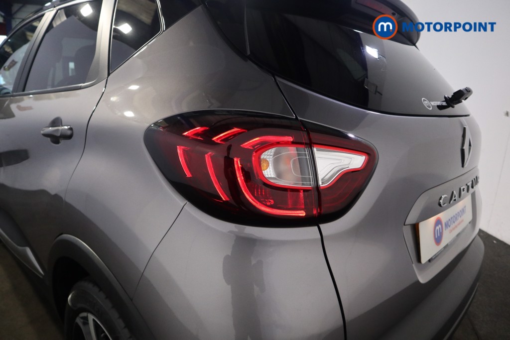 Renault Captur Iconic Manual Petrol SUV - Stock Number (1629396) - 25th supplementary image