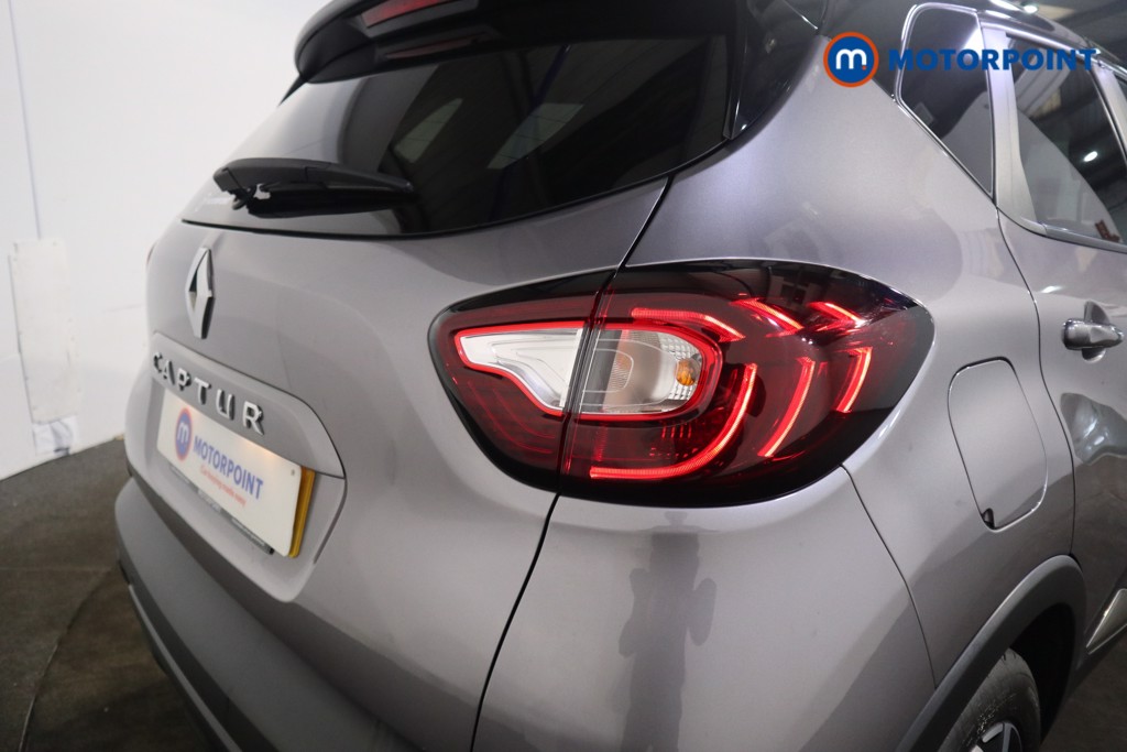 Renault Captur Iconic Manual Petrol SUV - Stock Number (1629396) - 26th supplementary image