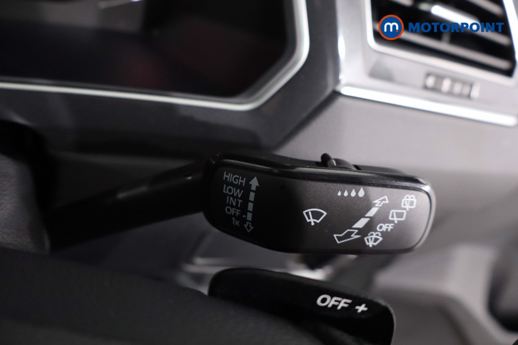 Volkswagen Tiguan R-Line Automatic Petrol SUV - Stock Number (1630968) - 17th supplementary image